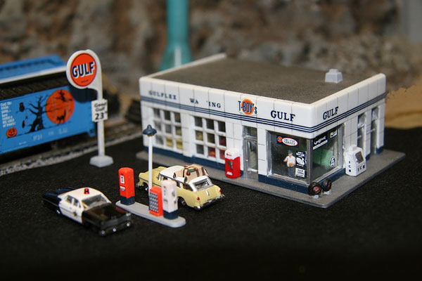  Emily Stepek N Scale Service Station