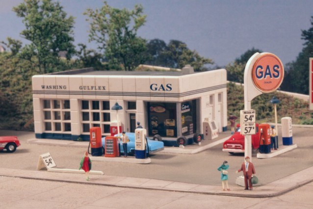 N Scale Crafton Ave Service Station